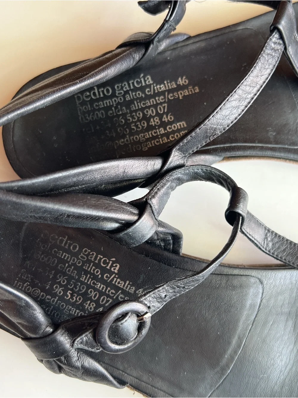 Pedro Garcia Black Leather T Strap Thong Ankle Strap Sandals EU 38.5 Minimalist